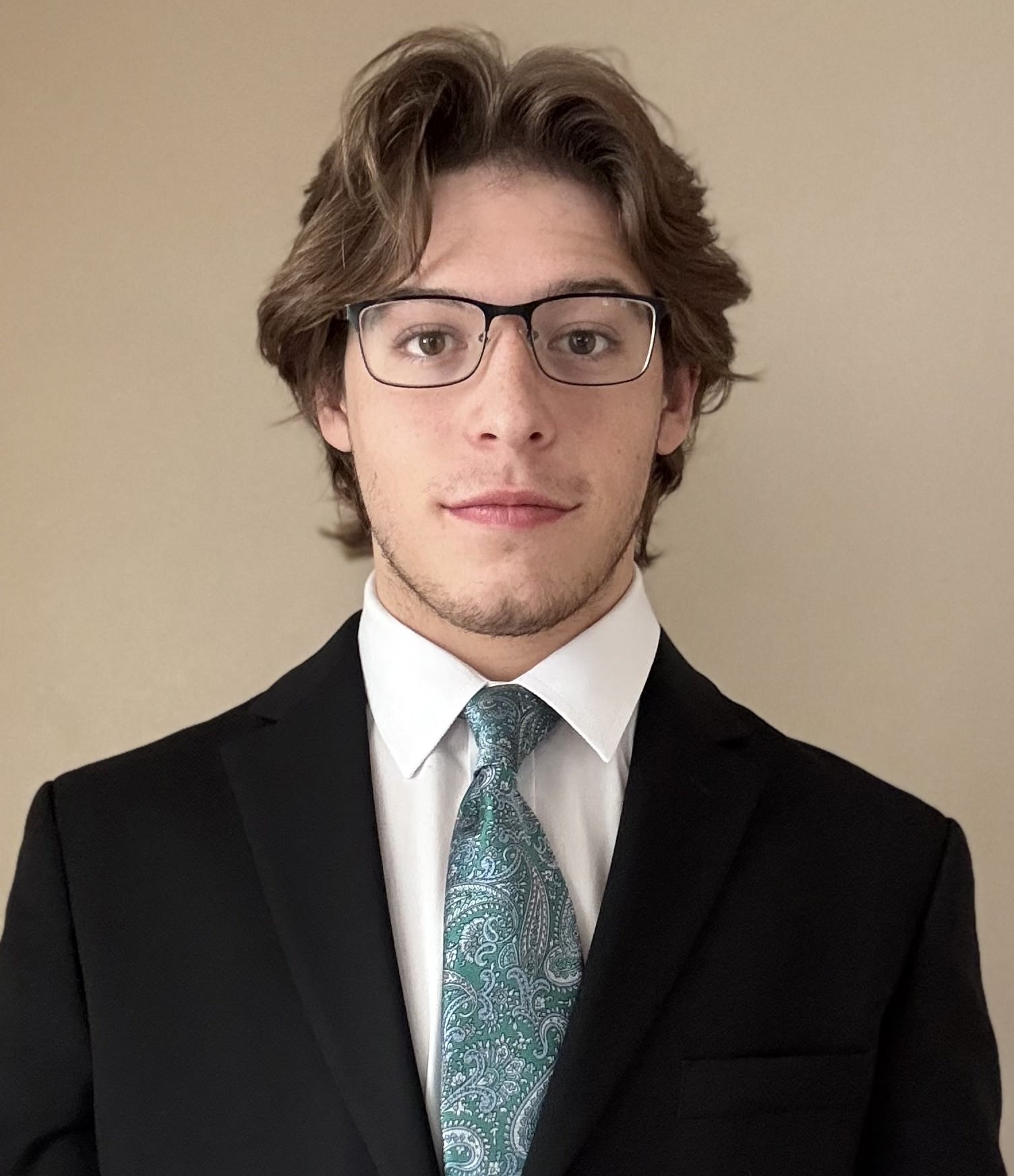 Headshot2_Dylan